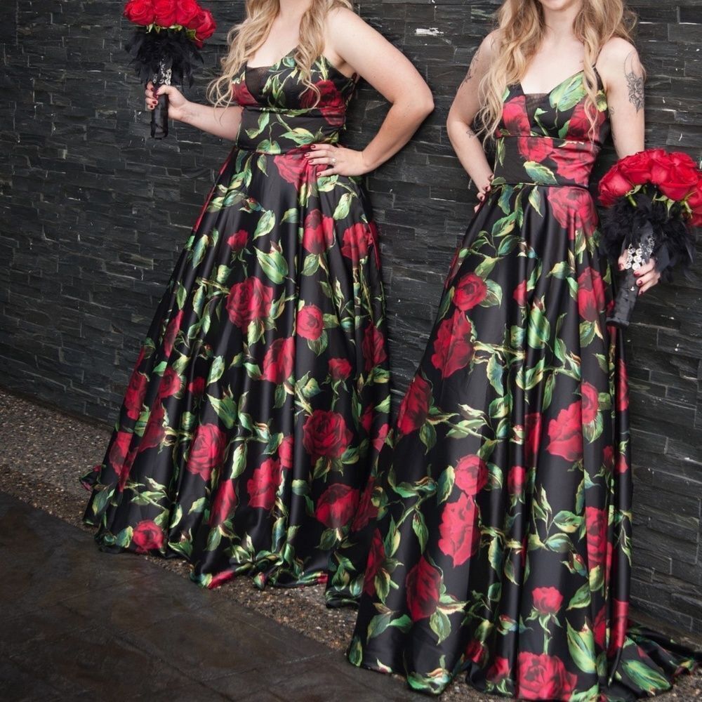 Sherri Hill Rose Print Style 53896 Size 0 - Picture 4 of 5